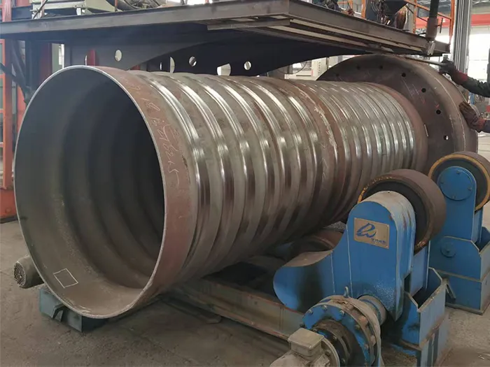 2.Ultra large corrugated combustion chamber